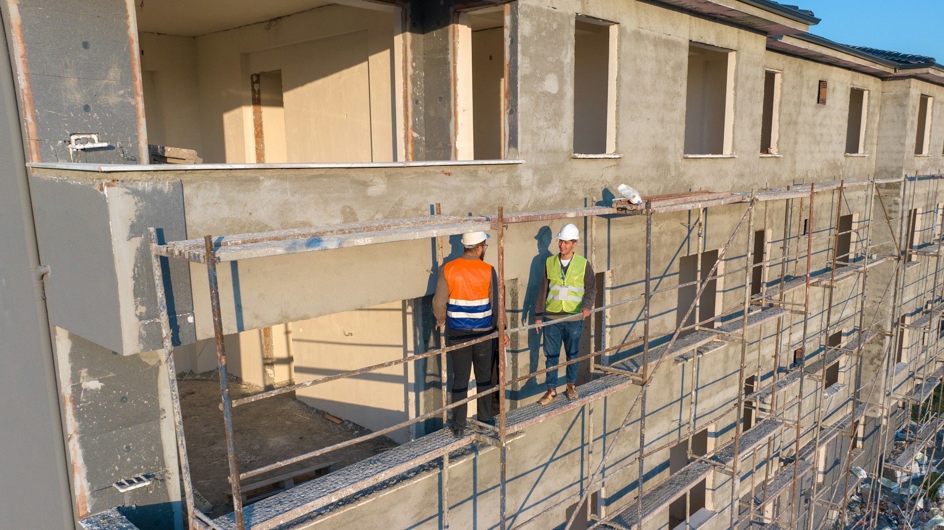 hybrid polymer adhesive for facade
